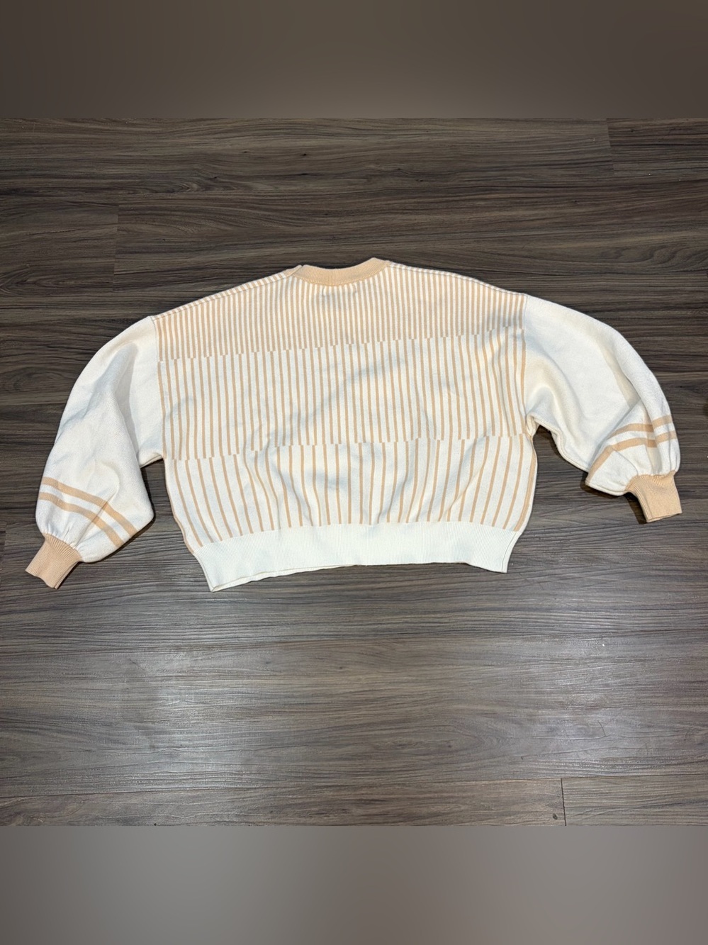 Philosophy Republic Clothing Tan White Striped Oversized Cropped Sweater Sz XS - Picture 14 of 16